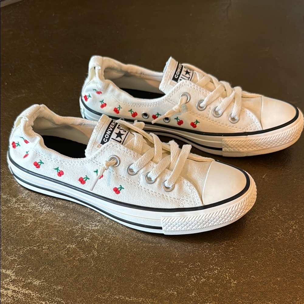 Converse Shoreline slip sneakers with Cherry Embroidery